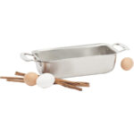 Deep, steel oven pan with 2 handles, ideal for cakes.