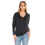 Woman wearing dark grey longsleeve v-neck t-shirt