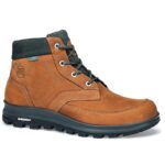 Men's hiking ankle-boot in gold-brown with a thick rubber sole, grey laces and dark green detailing.