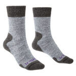 Light grey boot socks with dark grey detailing.